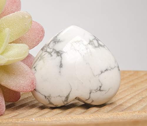 30mm Natural Crystal Quartz Heart Shaped Palm Stone Chakra Balancing