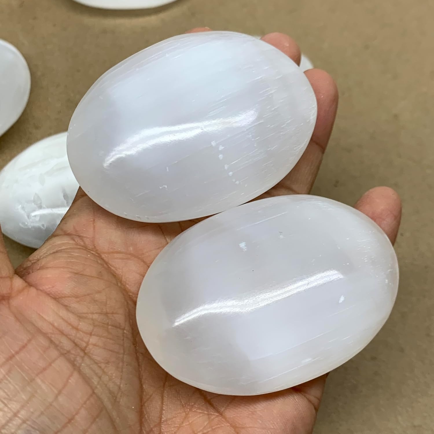WatanGems 1pc Natural Selenite Palm-Stone Crystal Pillow Shape Collectible
