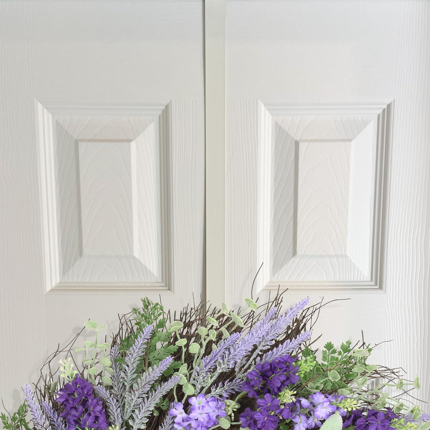 Haute Decor Dual-Sided Wreath Hanger Matte White