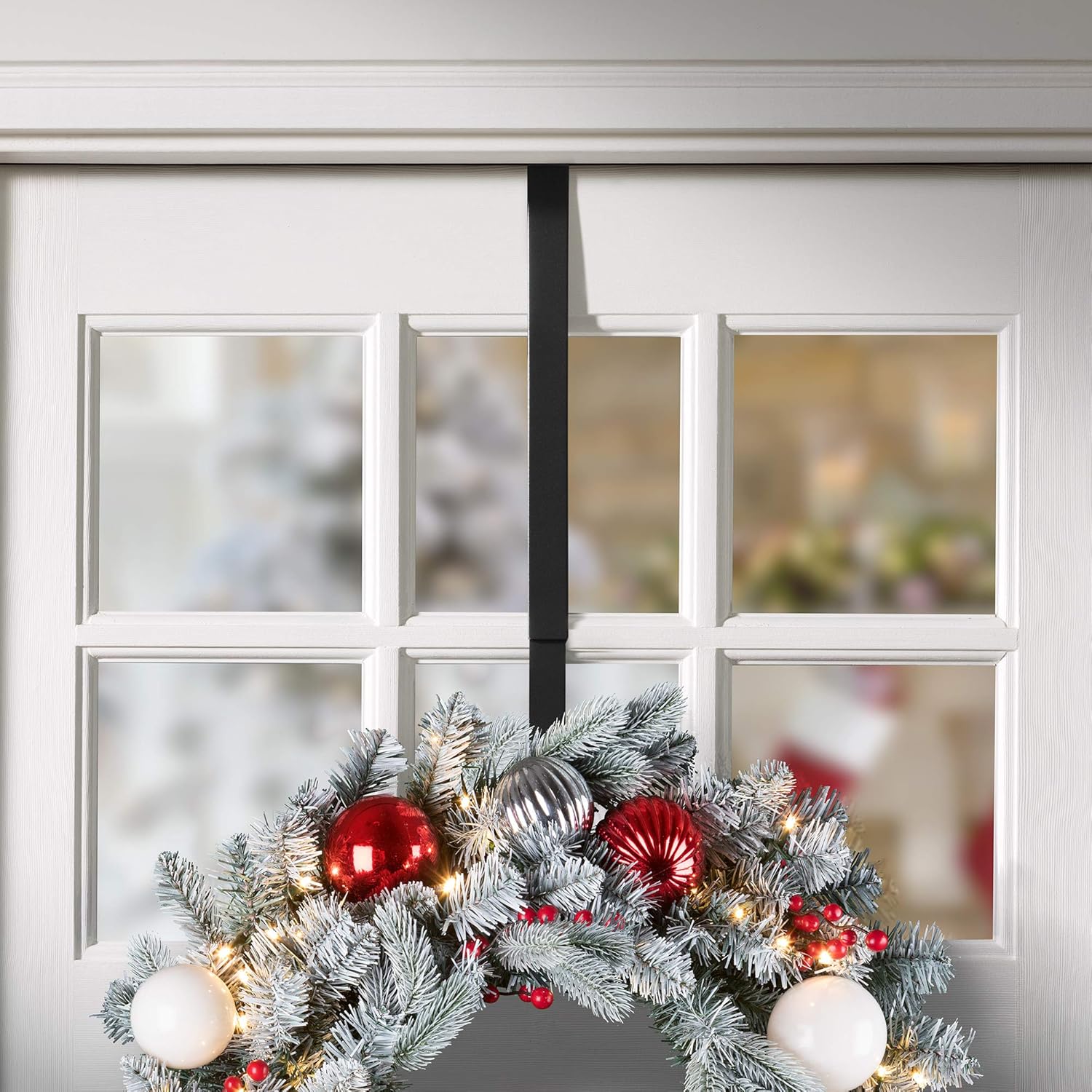 Haute Decor Adjustable Wreath Hanger Matte Black