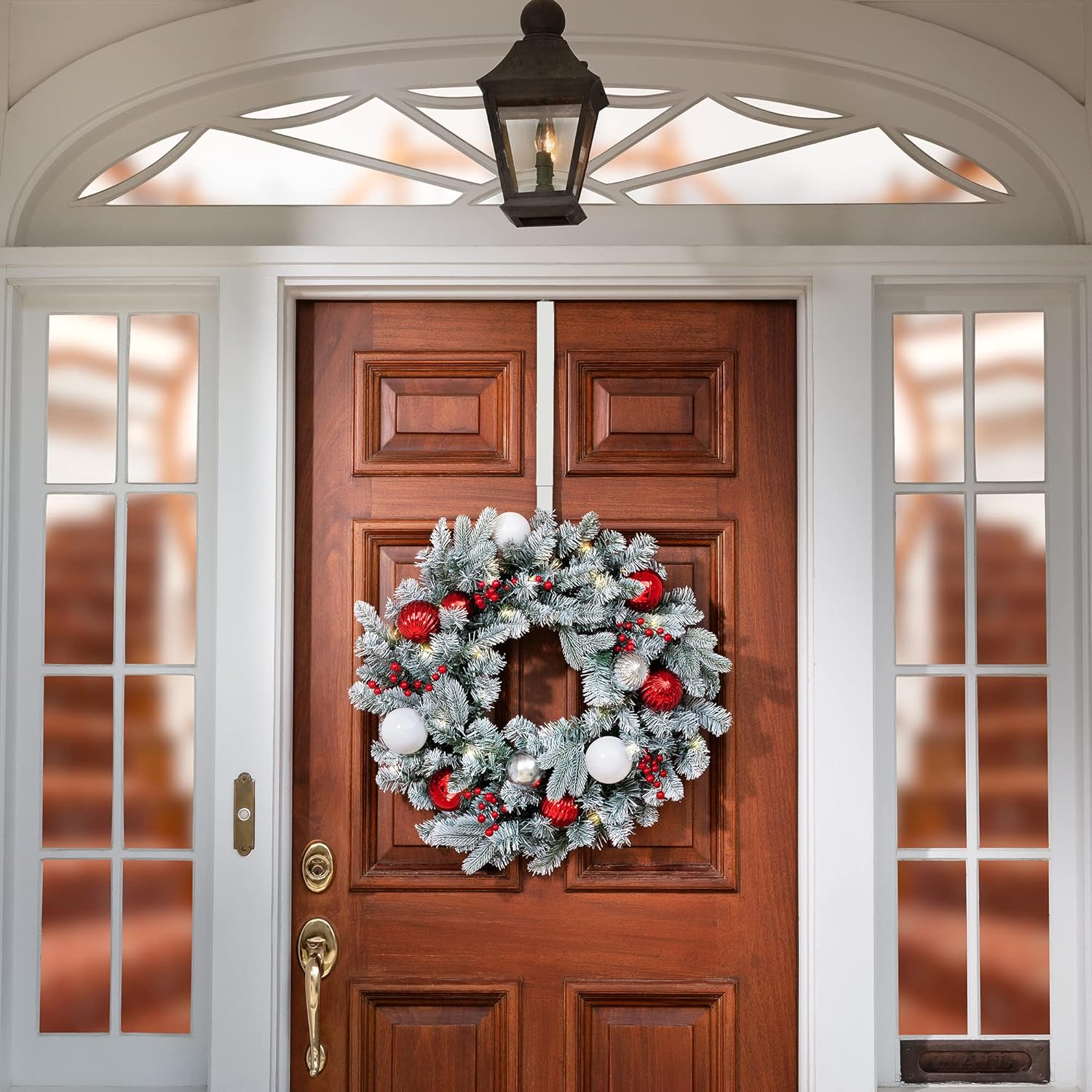 Haute Decor Adjustable Wreath Hanger - 2 Pack White