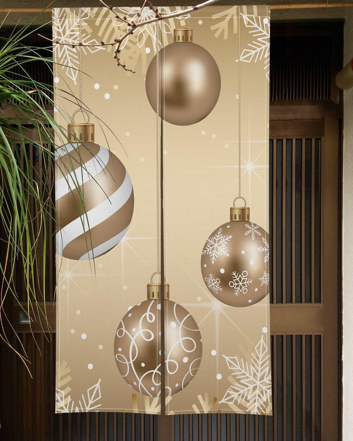 ChloropLastid Christmas Ball Gold Noren Curtain